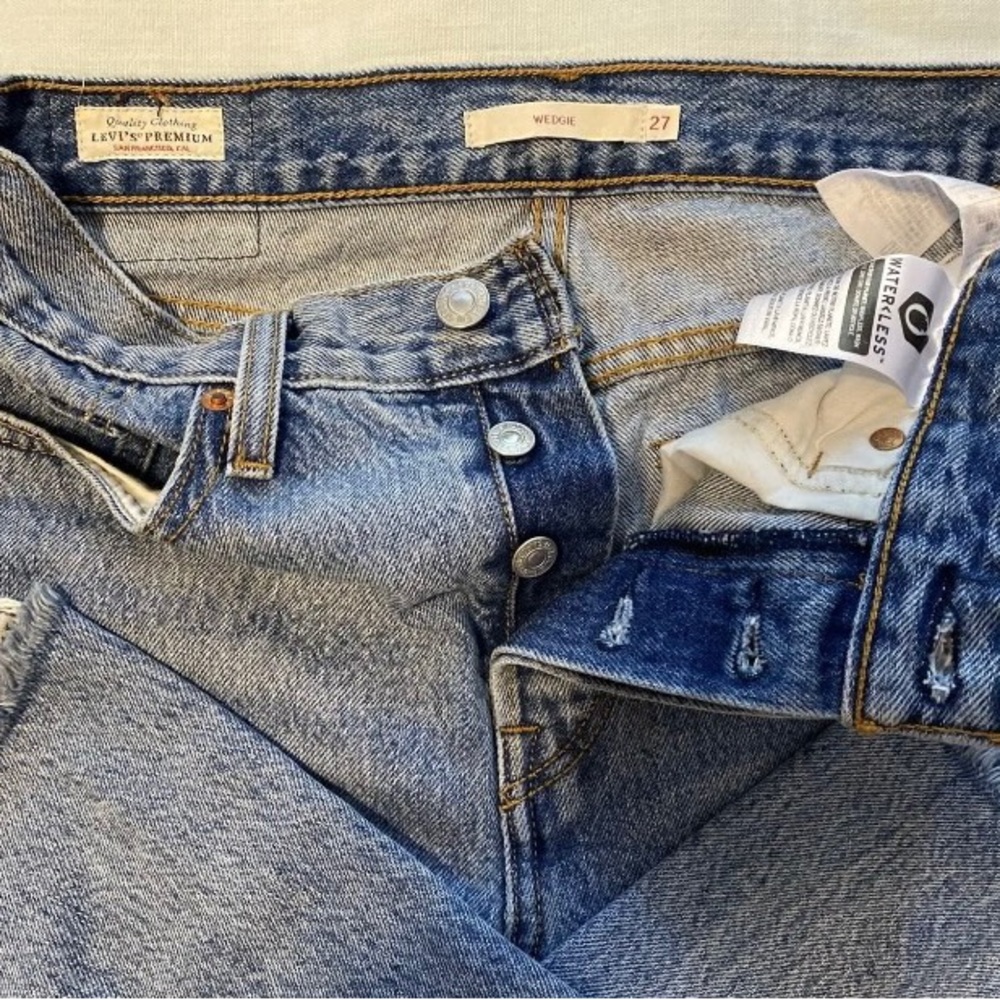 Levi Jeans wedgie tapered